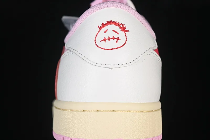 All categories Air Jordan Jordan series basketball shoes Air Jordan 1 Low pure original version Travis Scott x Air Jordan 1 Low OG AJ1 Joe 1 undercut low IQ7604-101